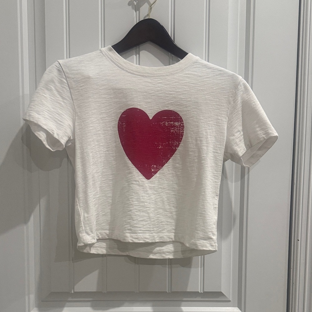 Z SUPPLY cropped white T-Shirt with Red Heart